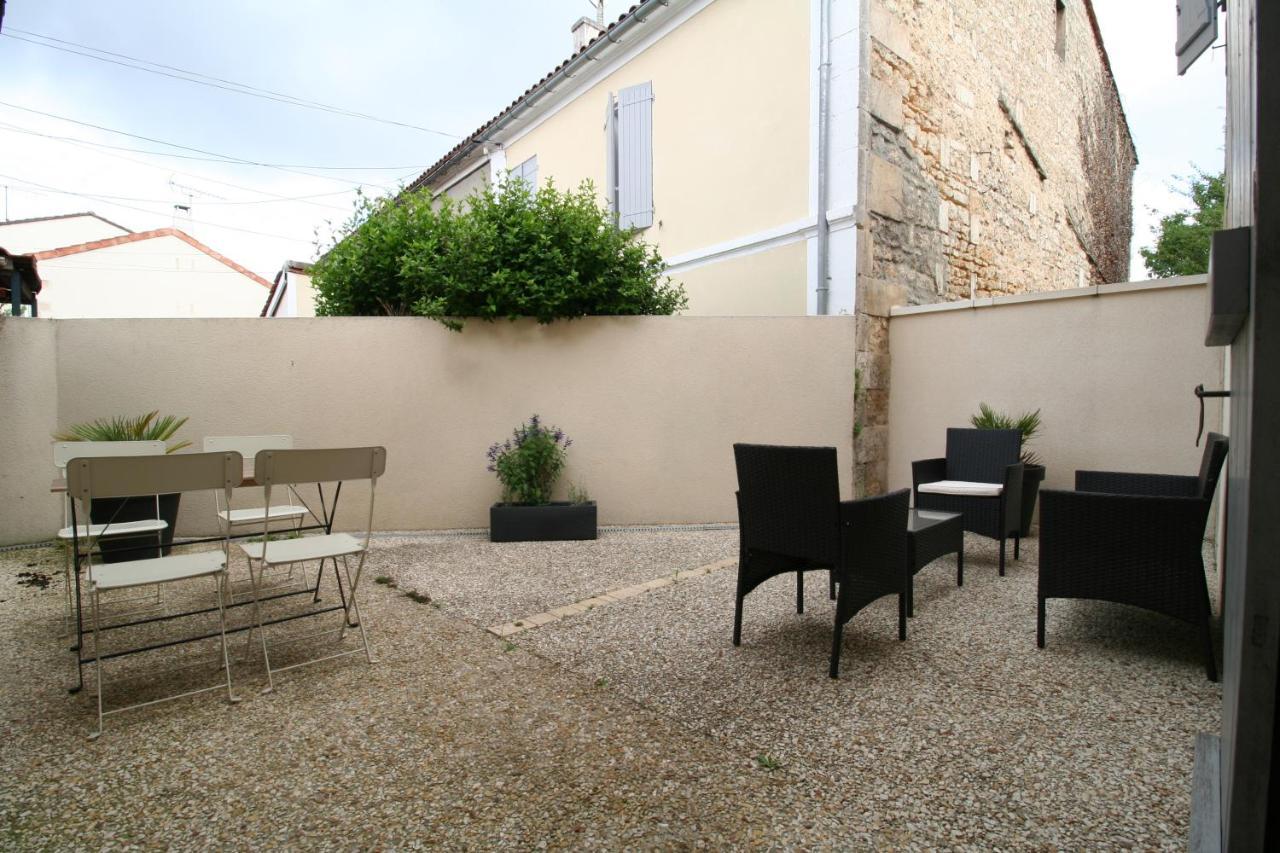 L'Appartement Terrasse Angouleme Luaran gambar